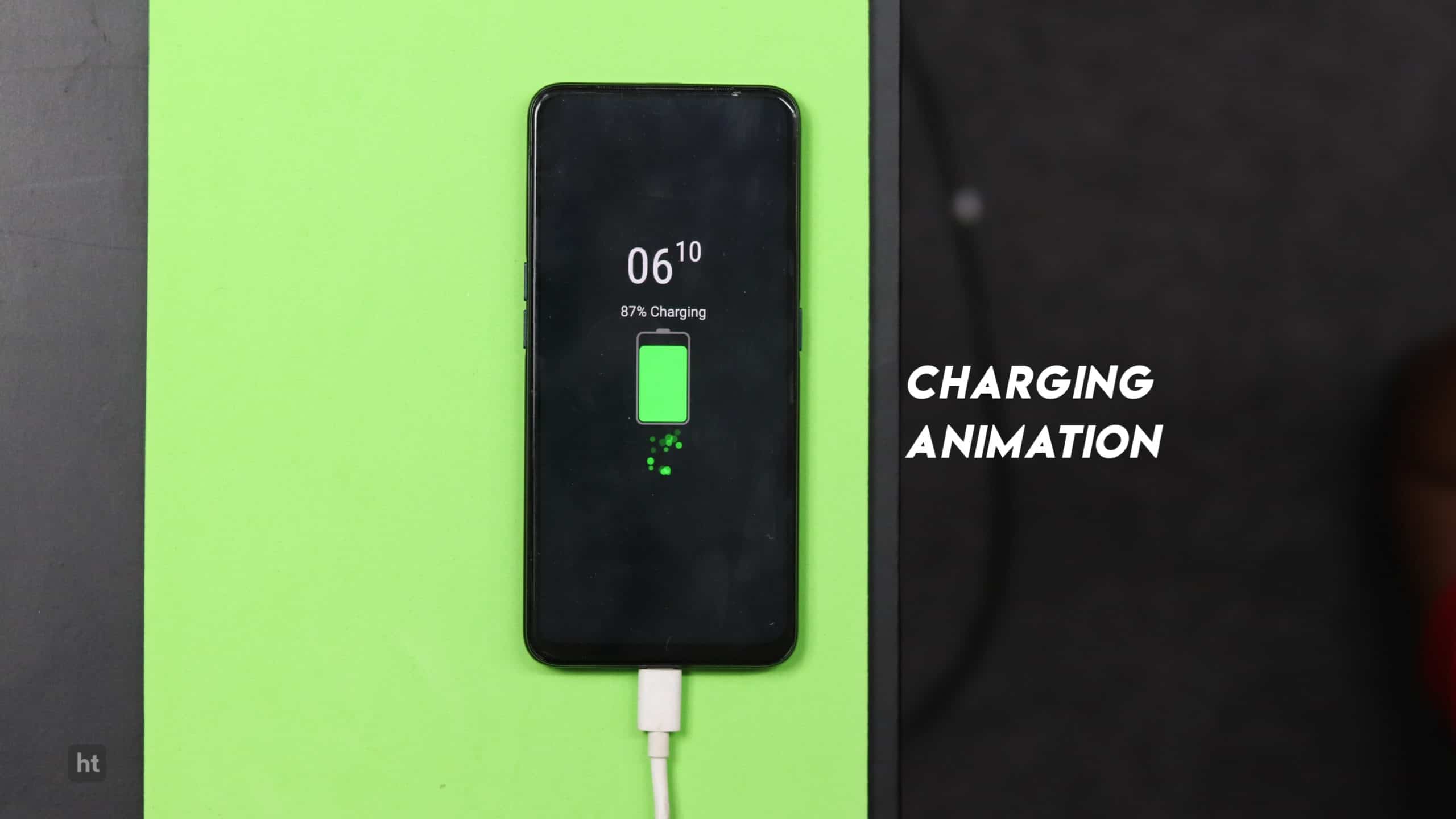 Battery charging animation android app when pluging the smartphone.
